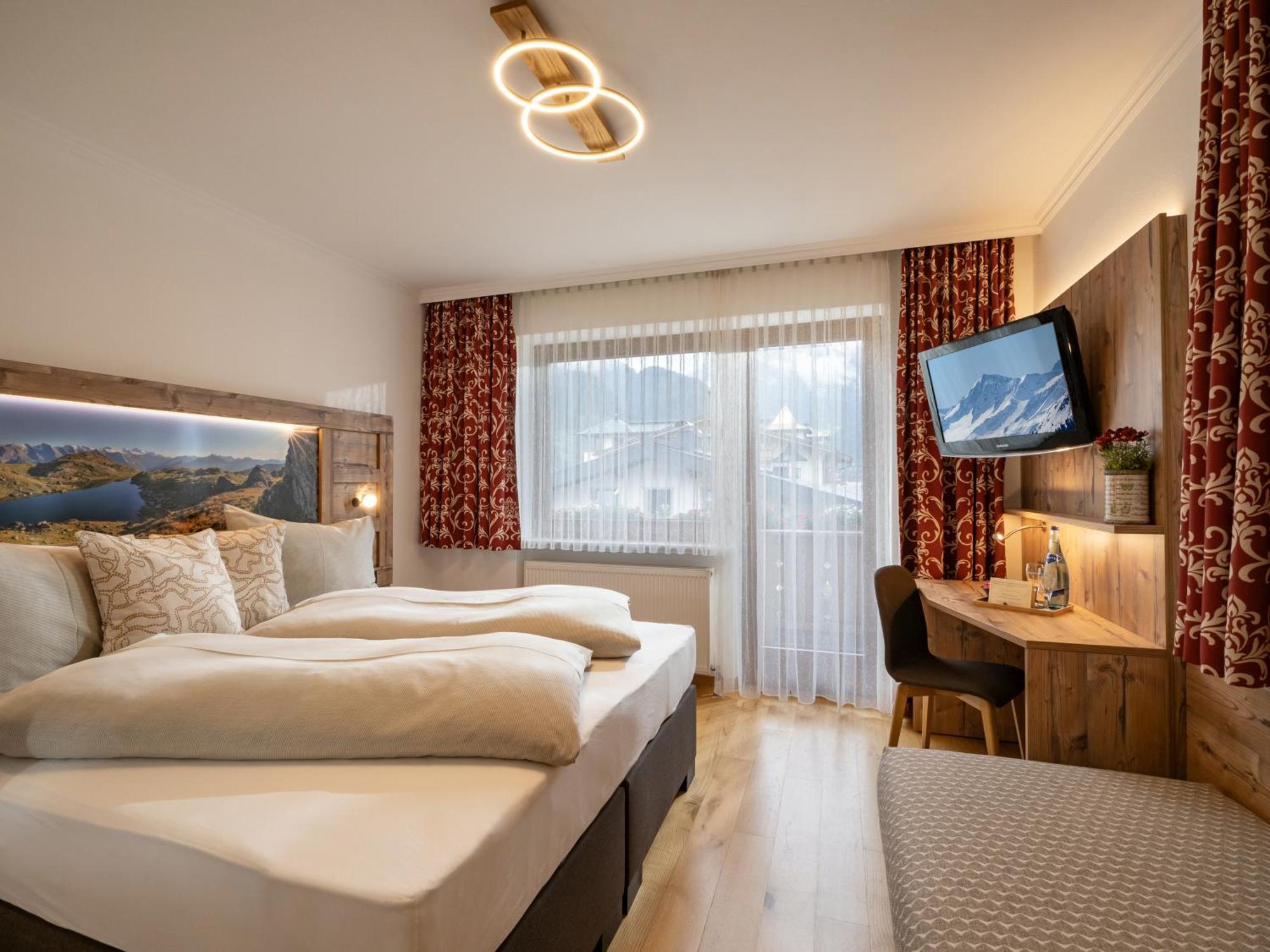 Hotel Garni Ferienhof Mayrhofen Bagian luar foto